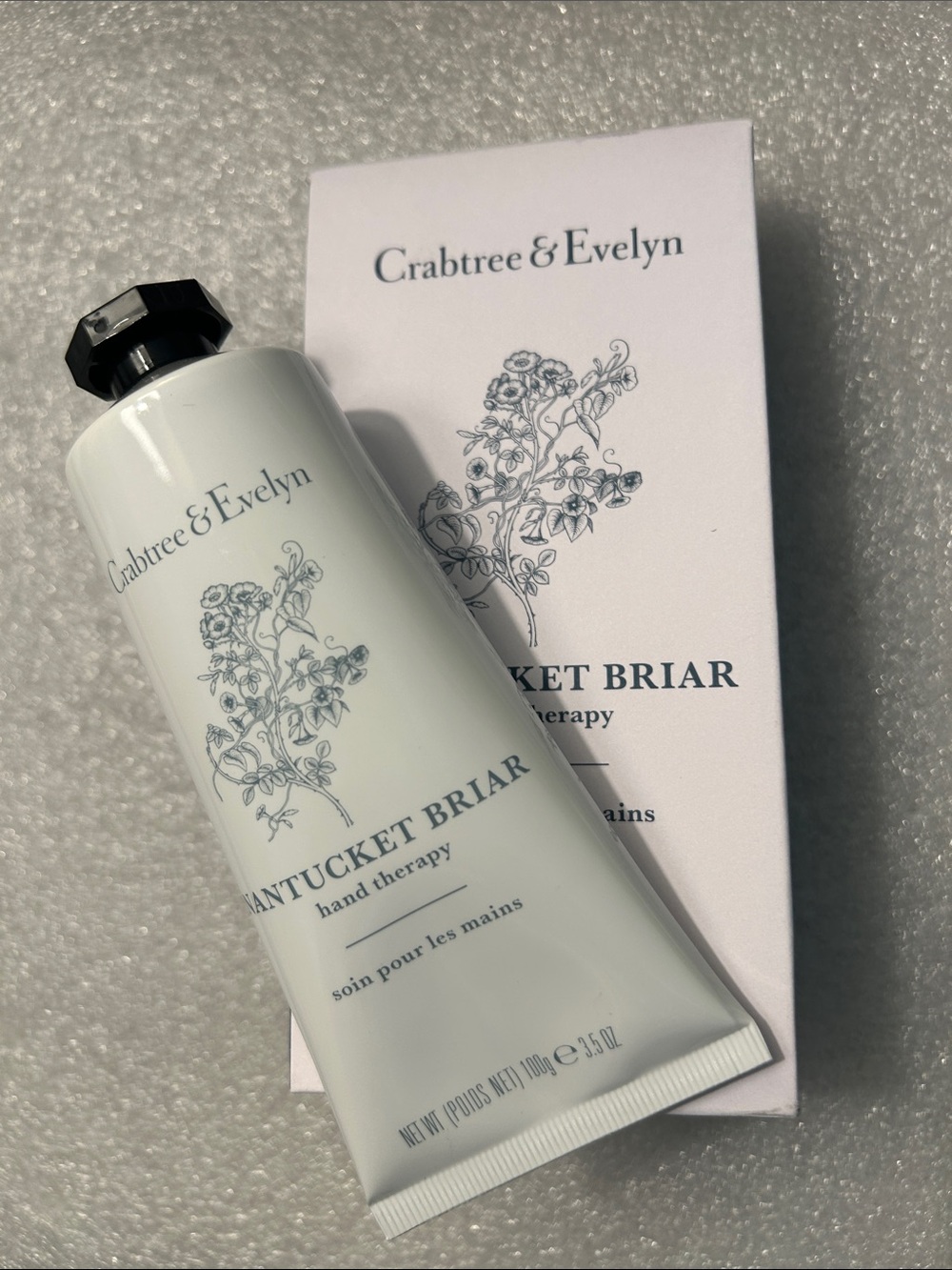 Crabtree & Evelyn Nantucket Briar Hand Therapy Cream - White and Black